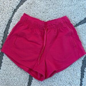 Inner Glow High Rise Short 3" in Cherry Mist